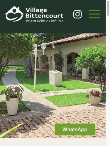 Página do Village Bittencourt com hospedagens e imagens do espaço